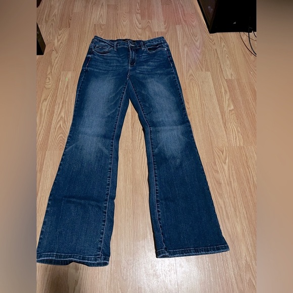 JAG Women's Petite Eloise Mid Rise Bootcut Jeans - Smoothing & Shaping Fit, 24" Inseam (Multiple Colors) - View #10